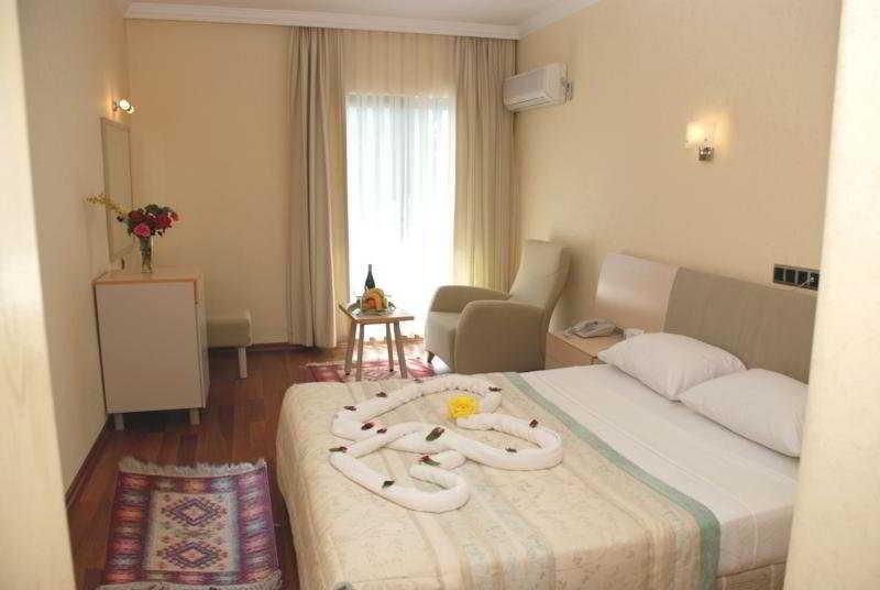 Altinorfoz Hotel Narlikuyu Экстерьер фото