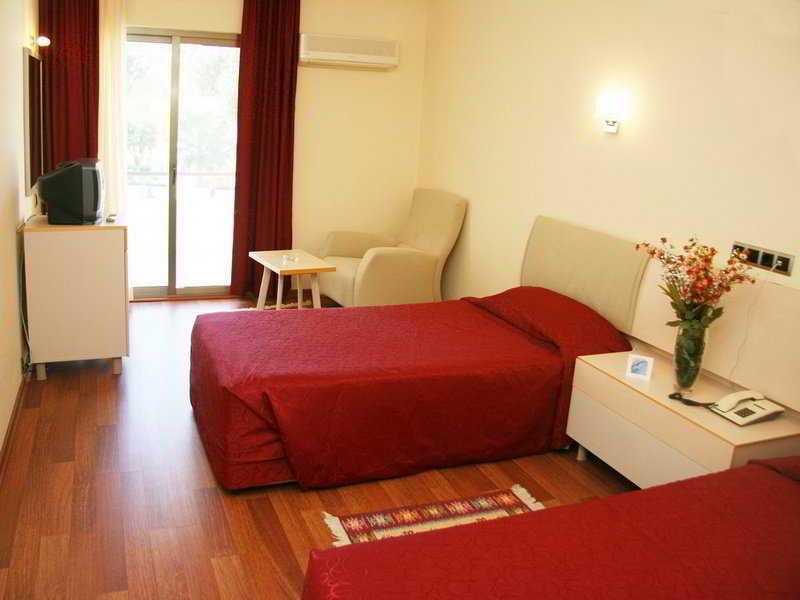 Altinorfoz Hotel Narlikuyu Экстерьер фото